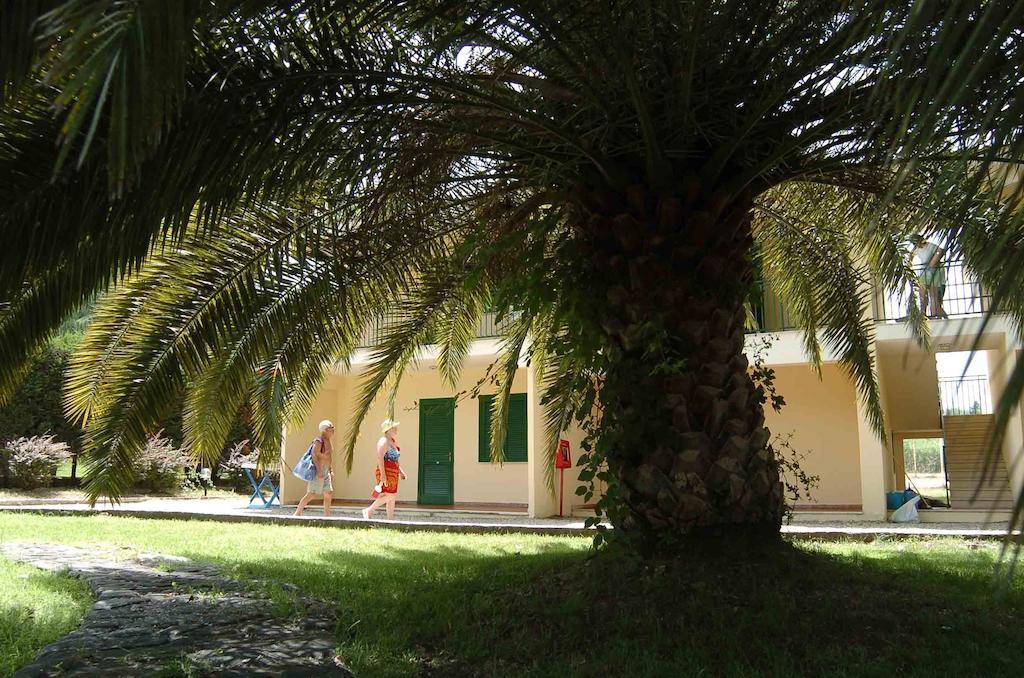 Marina Di Rossano Village Club ภายนอก รูปภาพ